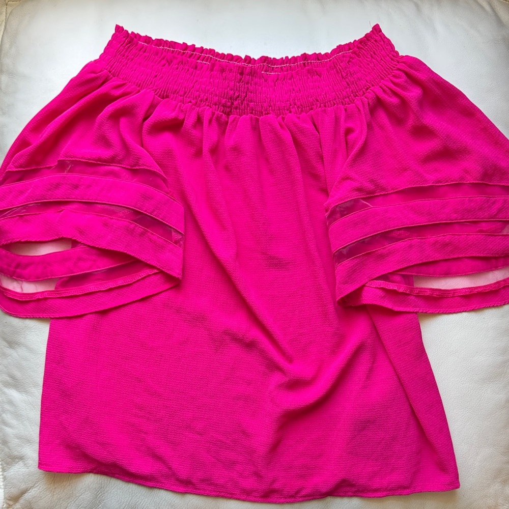 Umgee Pink Off the Shoulder Top Blouse Women’s size small